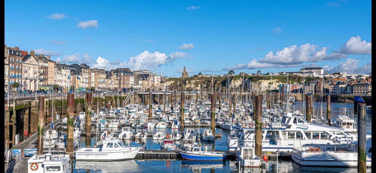 Le Familial: Cozy Double Rooms with Netflix and Private Parking Dieppe Exterior photo